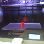 作成中の３Ｄ恐竜