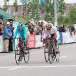 ゴール前での競り合い