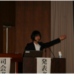 研究報告の様子