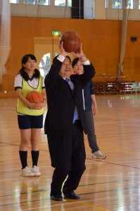 4_体育館 (847x1280)