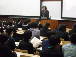 山海教授の講演の様子