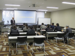 ①下山教授による「学校教育の今日的課題」の講義