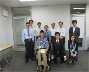 報告会後の記念撮影